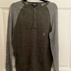 Express Men’s Grey & Green Sweater NWT
